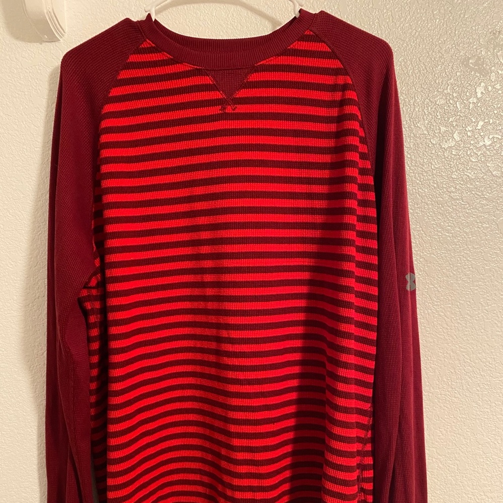 Men’s Under Armour long sleeve shirt